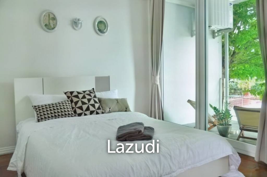 200 Sqm 3 Bed 2 Bath Townhouse in Ekkamai 12