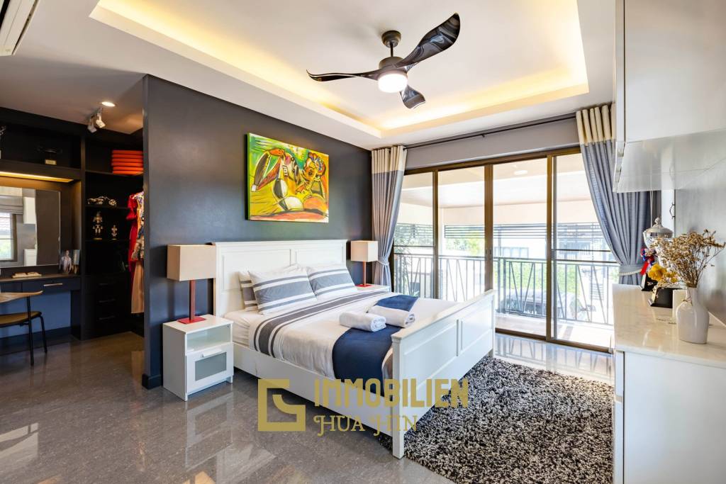 Stunning 5 Bedroom Pool Villa very Close to Central Hua Hin