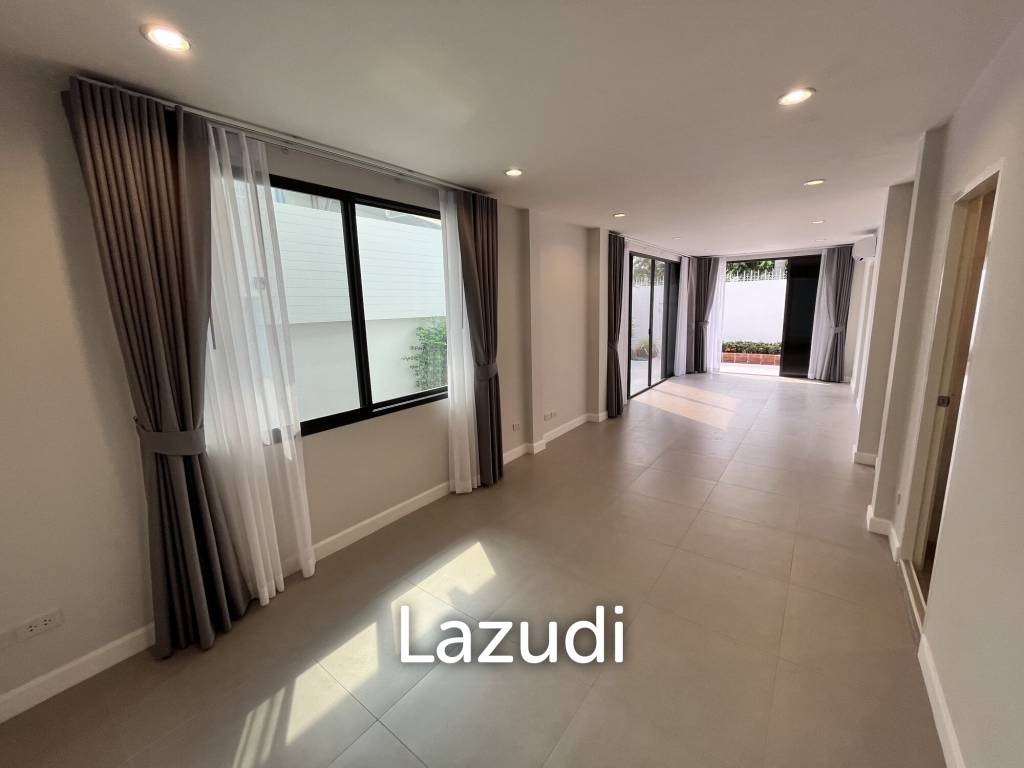 4 Bed 4 Bath 400 Sqm Detached house for Rent