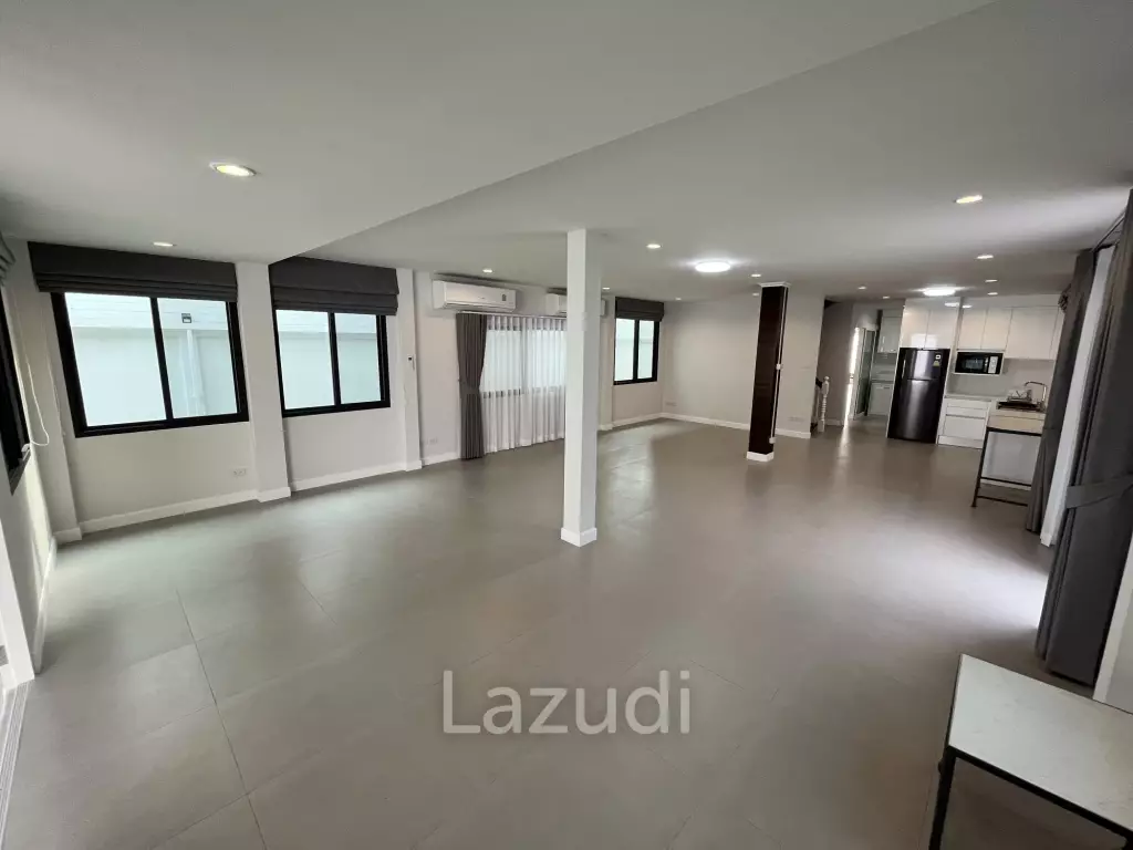 4 Bed 4 Bath 400 Sqm Detached house for Rent