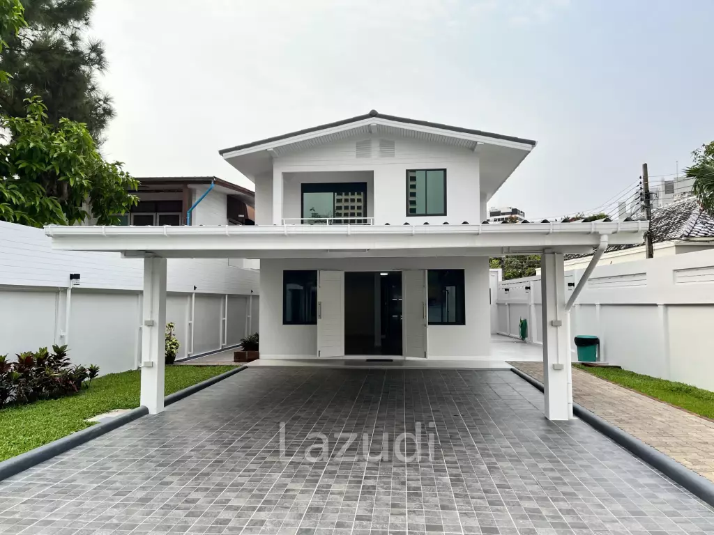 4 Bed 4 Bath 400 Sqm Detached house for Rent