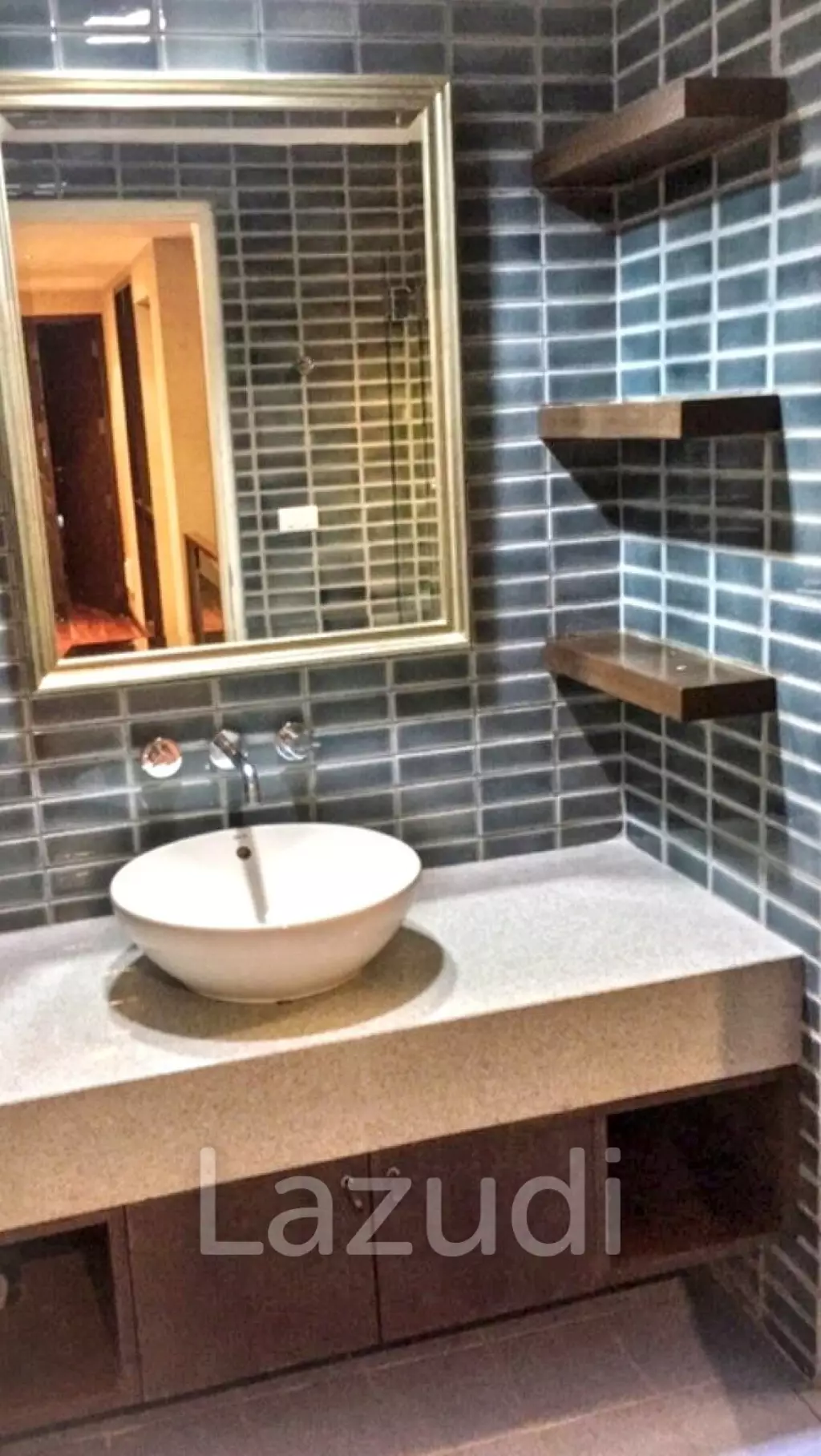 1 Bed 1 Bath 191.14 Sqm Condo For Rent