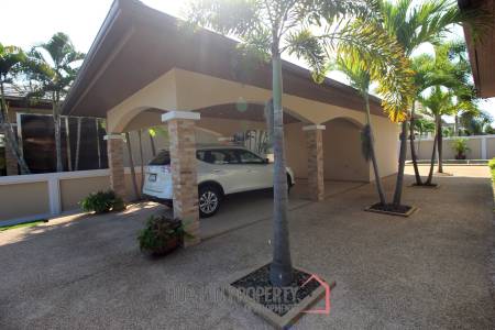 Spacious Holiday Home in Downtown Cha Am For Sale!