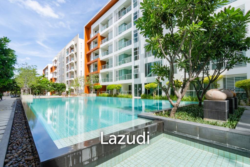 The Breeze: Bedroom Condo Walking Distance To The Beach