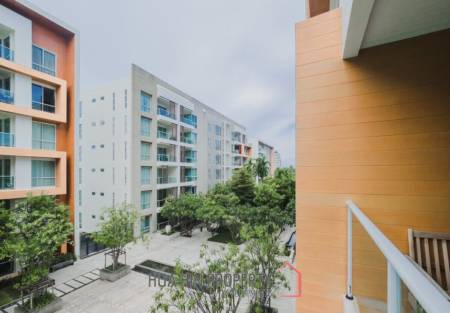 The Breeze: Bedroom Condo Walking Distance To The Beach