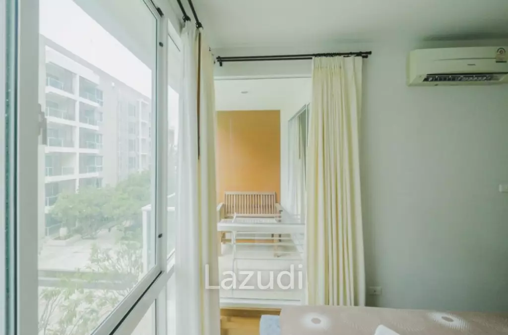 The Breeze: Bedroom Condo Walking Distance To The Beach