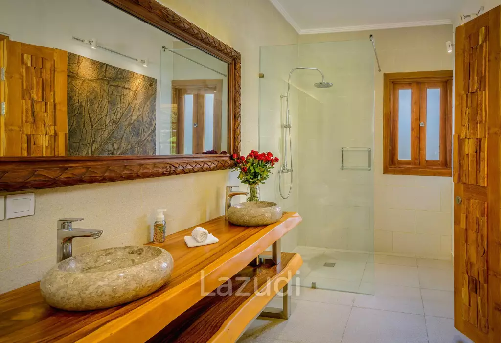 French Influenced Luxury 4 Bed Villa - Umalas
