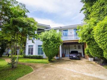 Luxury house for sale