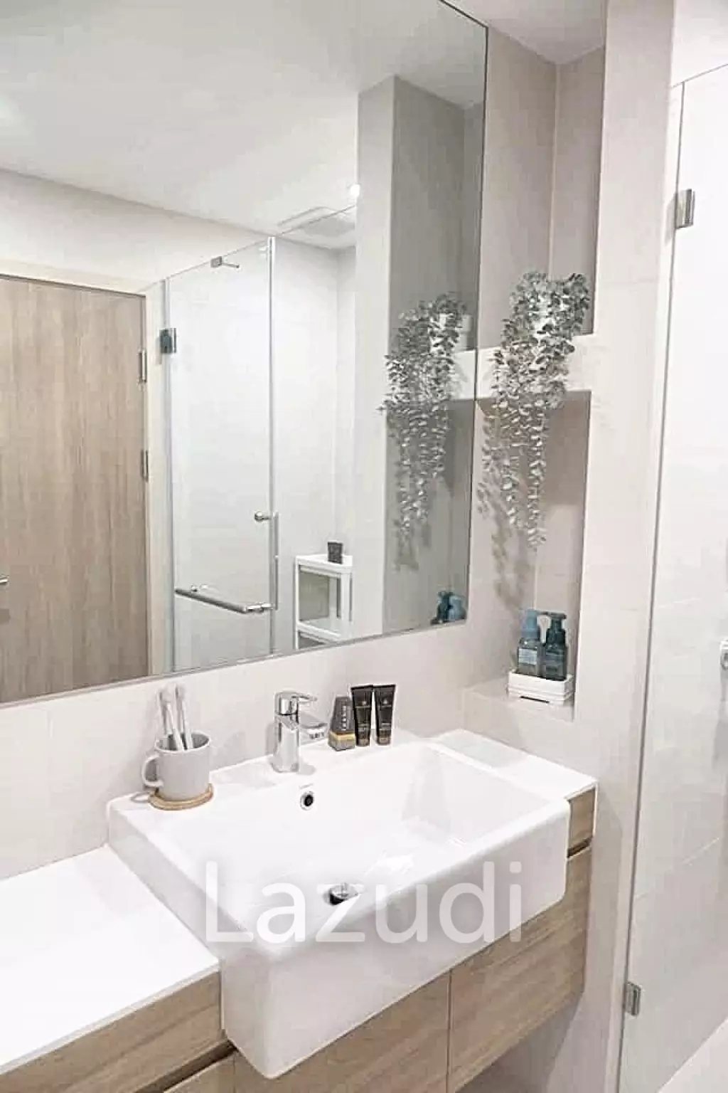 1 Bed 1 Bath 35 SQ.M Noble Ambience Sukhumvit 42