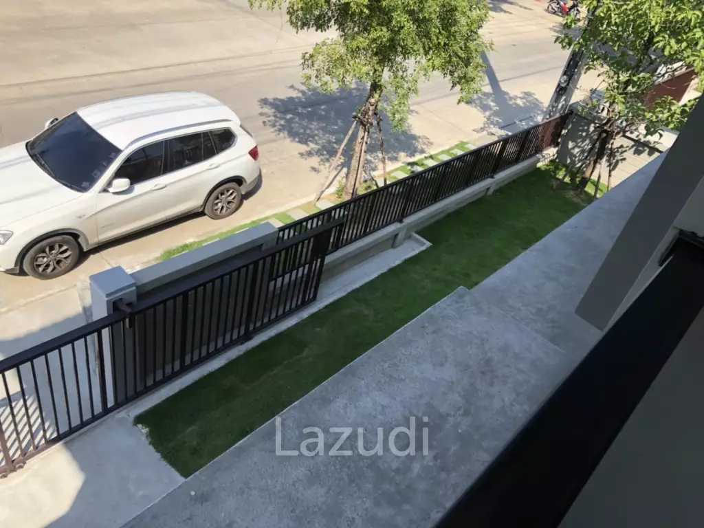 3 Bed 3 Bath Detached house 180 Sqm for Sale