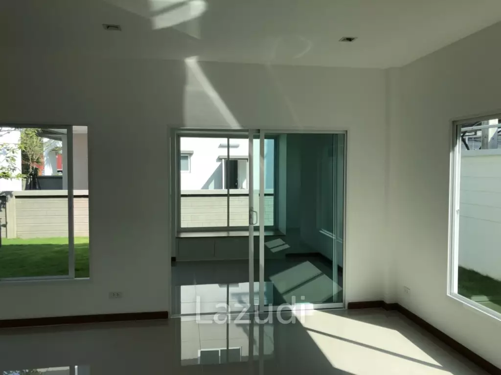 3 Bed 3 Bath Detached house 180 Sqm for Sale