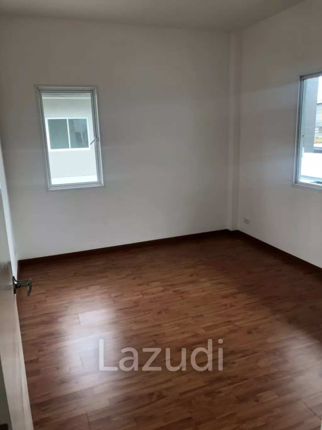 3 Bed 3 Bath Detached house 180 Sqm for Sale