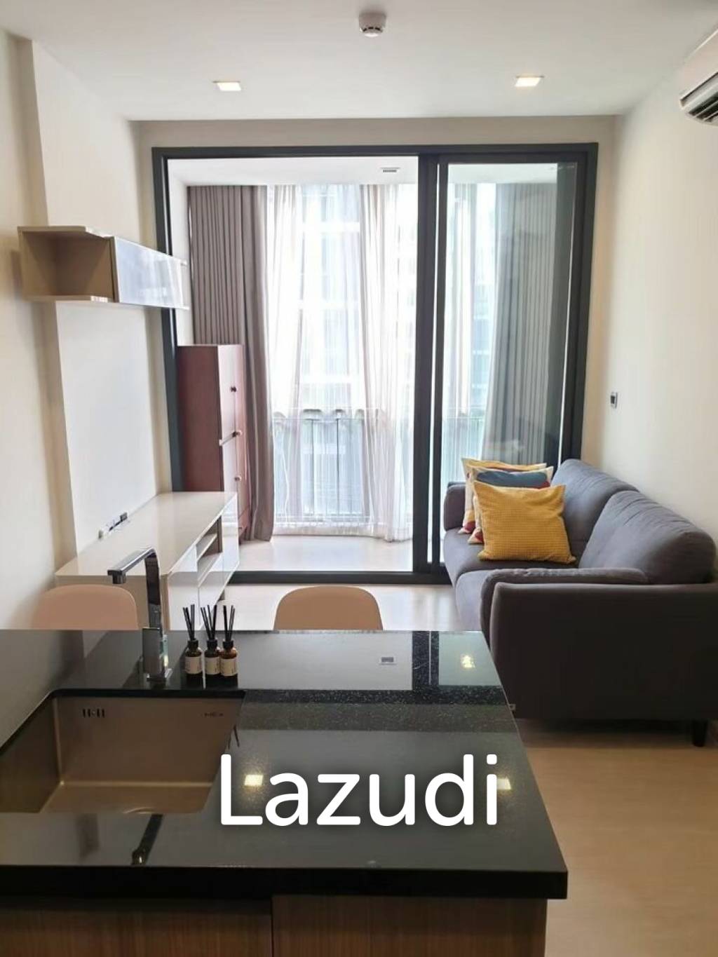1 Bed 1 Bath 35 Sqm Condo For Rent and Sale