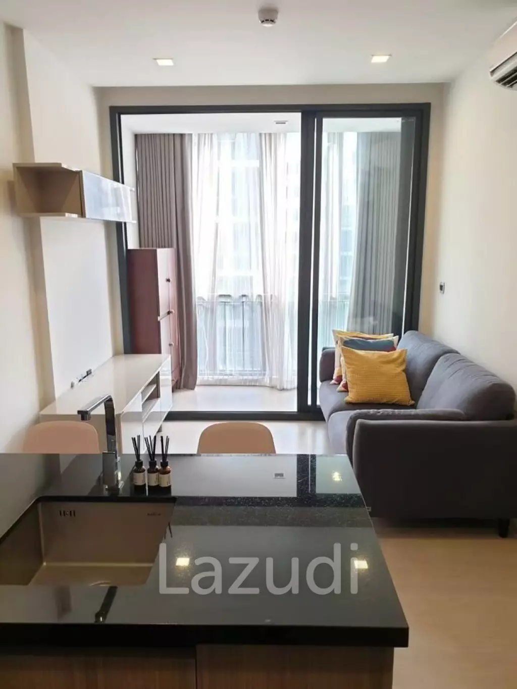 1 Bed 1 Bath 35 Sqm Condo For Rent and Sale