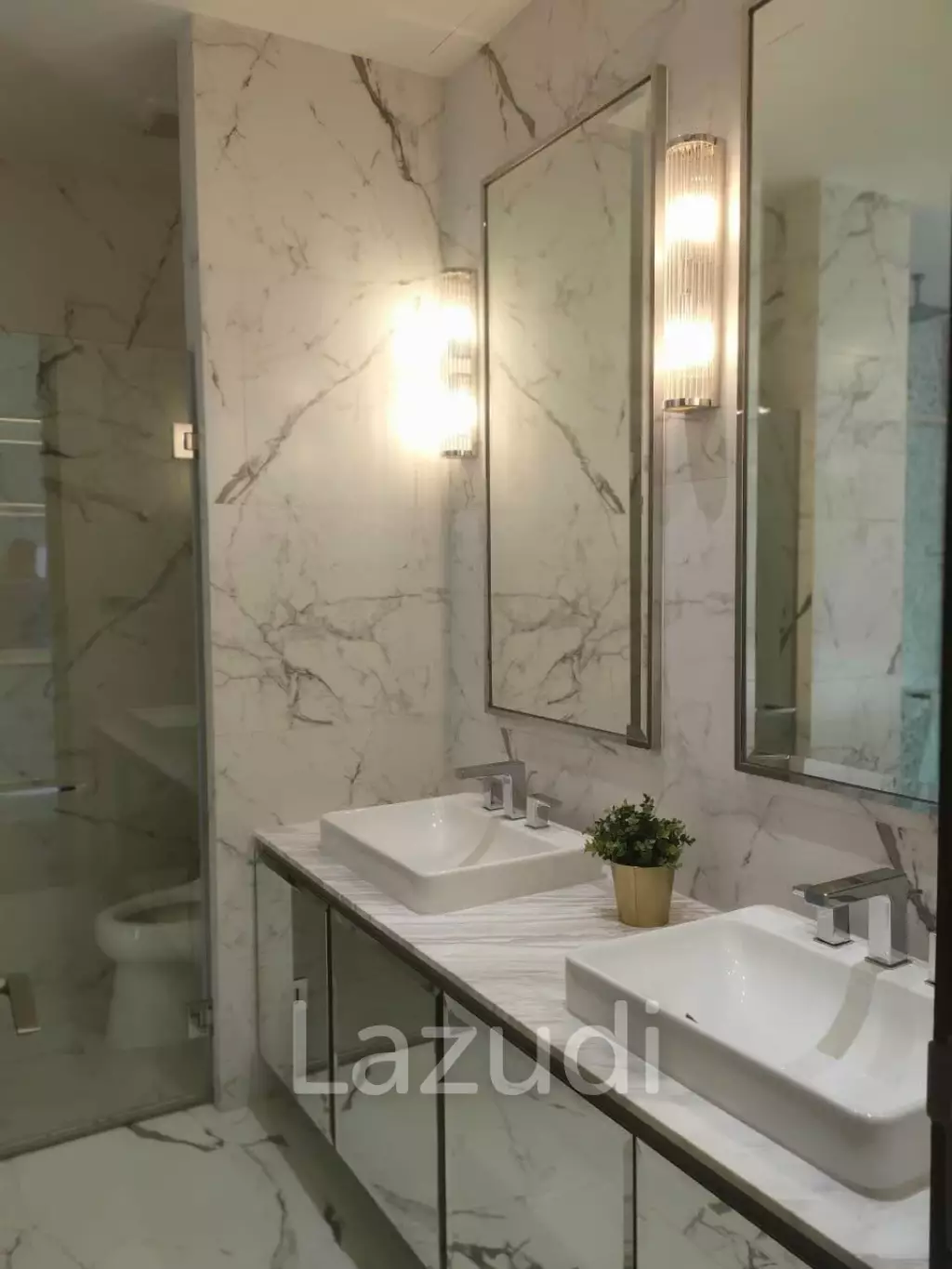 4 Bed 7 Bath Detached house for Sale 304 Sqm