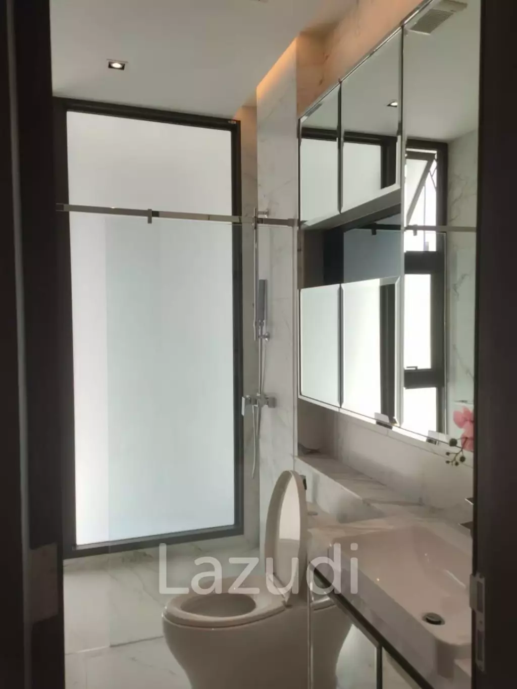 4 Bed 7 Bath Detached house for Sale 304 Sqm