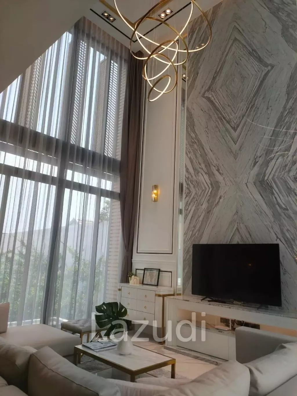 4 Bed 7 Bath Detached house for Sale 304 Sqm