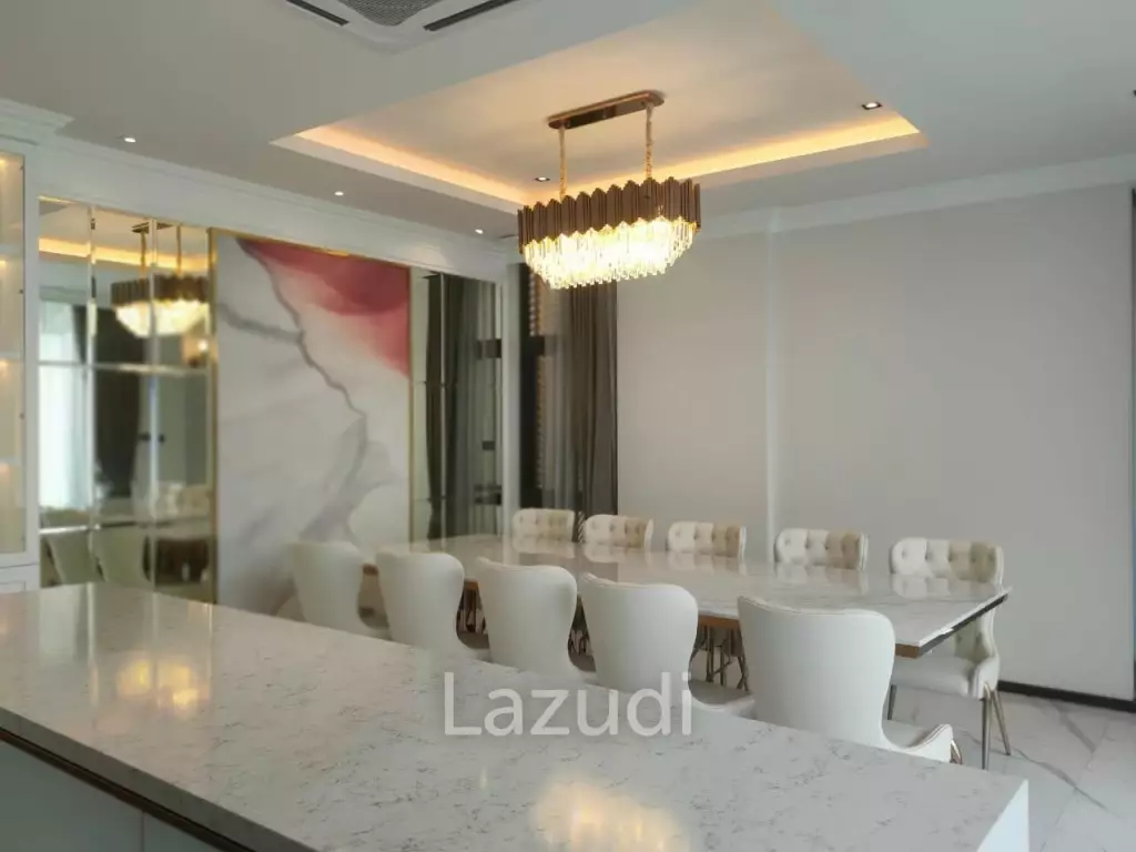 4 Bed 7 Bath Detached house for Sale 304 Sqm