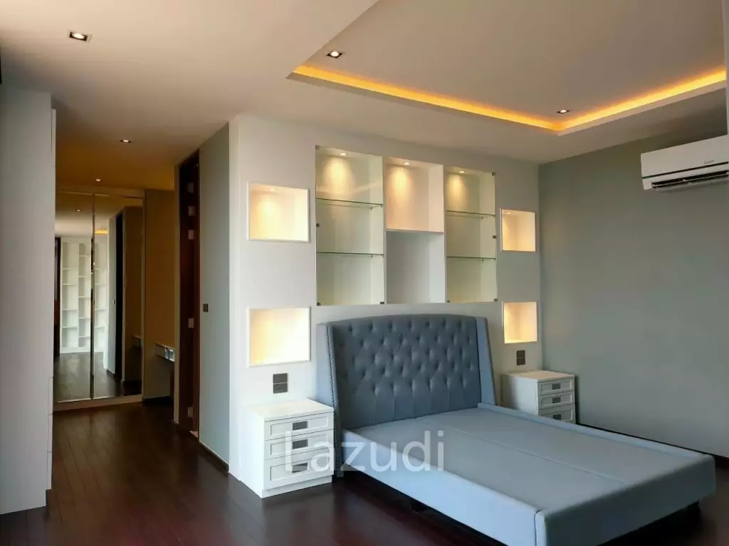 4 Bed 7 Bath Detached house for Sale 304 Sqm