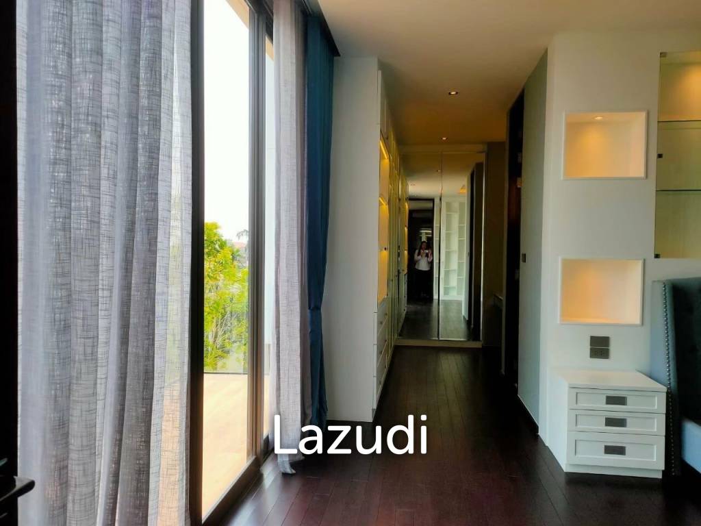 4 Bed 7 Bath Detached house for Sale 304 Sqm