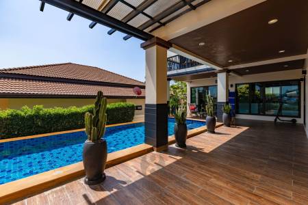 Horizon: Stunning 5 Bedroom Pool Villa Soi88