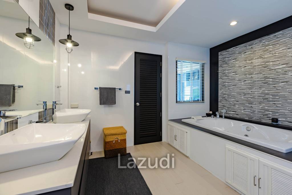 Horizon: Stunning 5 Bedroom Pool Villa Soi88