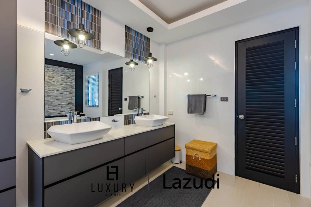 Horizon: Stunning 5 Bedroom Pool Villa Soi88