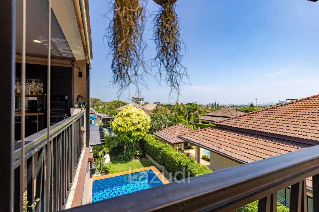 Horizon: Stunning 5 Bedroom Pool Villa Soi88