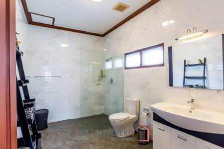 City Center 2 Story Private Luxury Pool Villa For Sale in Hua Hin