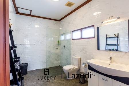 1,600 metro cuadrado 6 ` 7 Baño Villa de Venta