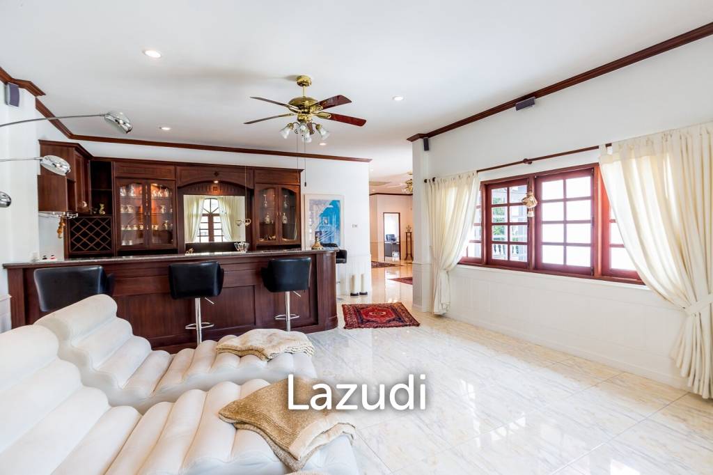 City Center 2 Story Private Luxury Pool Villa For Sale in Hua Hin