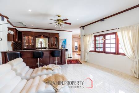 City Center 2 Story Private Luxury Pool Villa For Sale in Hua Hin