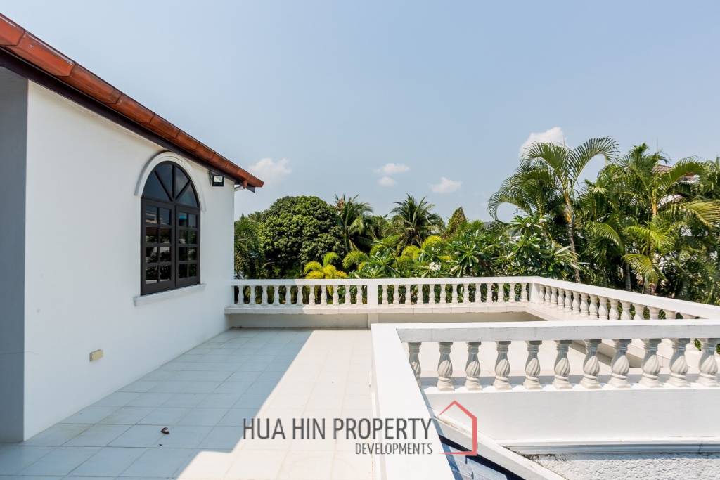 City Center 2 Story Private Luxury Pool Villa For Sale in Hua Hin