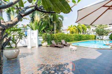 City Center 2 Story Private Luxury Pool Villa For Sale in Hua Hin