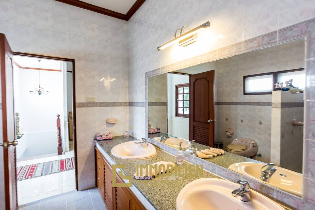 1,600 m² 6 Chambre 7 Salle de bain Villa Pour Vente