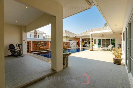 6 Bedroom Pool Villa for Sale – Great Investment Property
