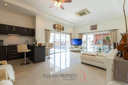6 Bedroom Pool Villa for Sale – Great Investment Property