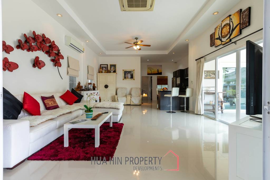 6 Bedroom Pool Villa for Sale – Great Investment Property