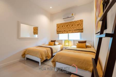 6 Bedroom Pool Villa for Sale – Great Investment Property
