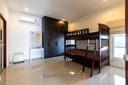 6 Bedroom Pool Villa for Sale – Great Investment Property