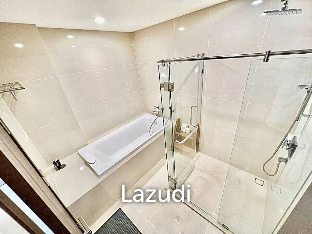 2 Bed 1 Bath 52 SQ.M IDEO Mobi Sukhumvit 66