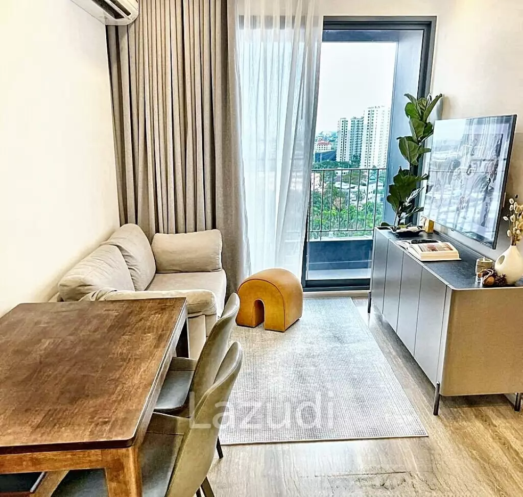 2 Bed 1 Bath 52 SQ.M IDEO Mobi Sukhumvit 66