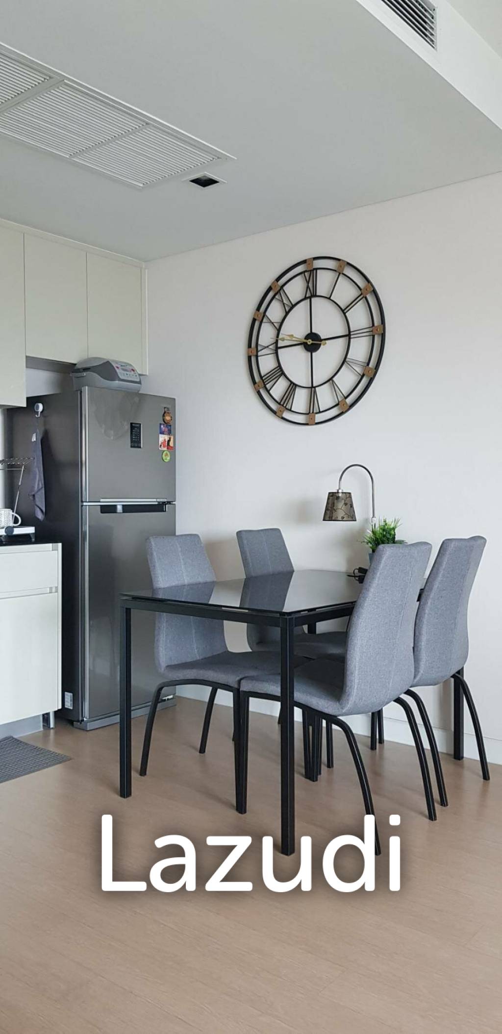 1 bed 1 bath 53 SQ.M The Room Charoenkrung