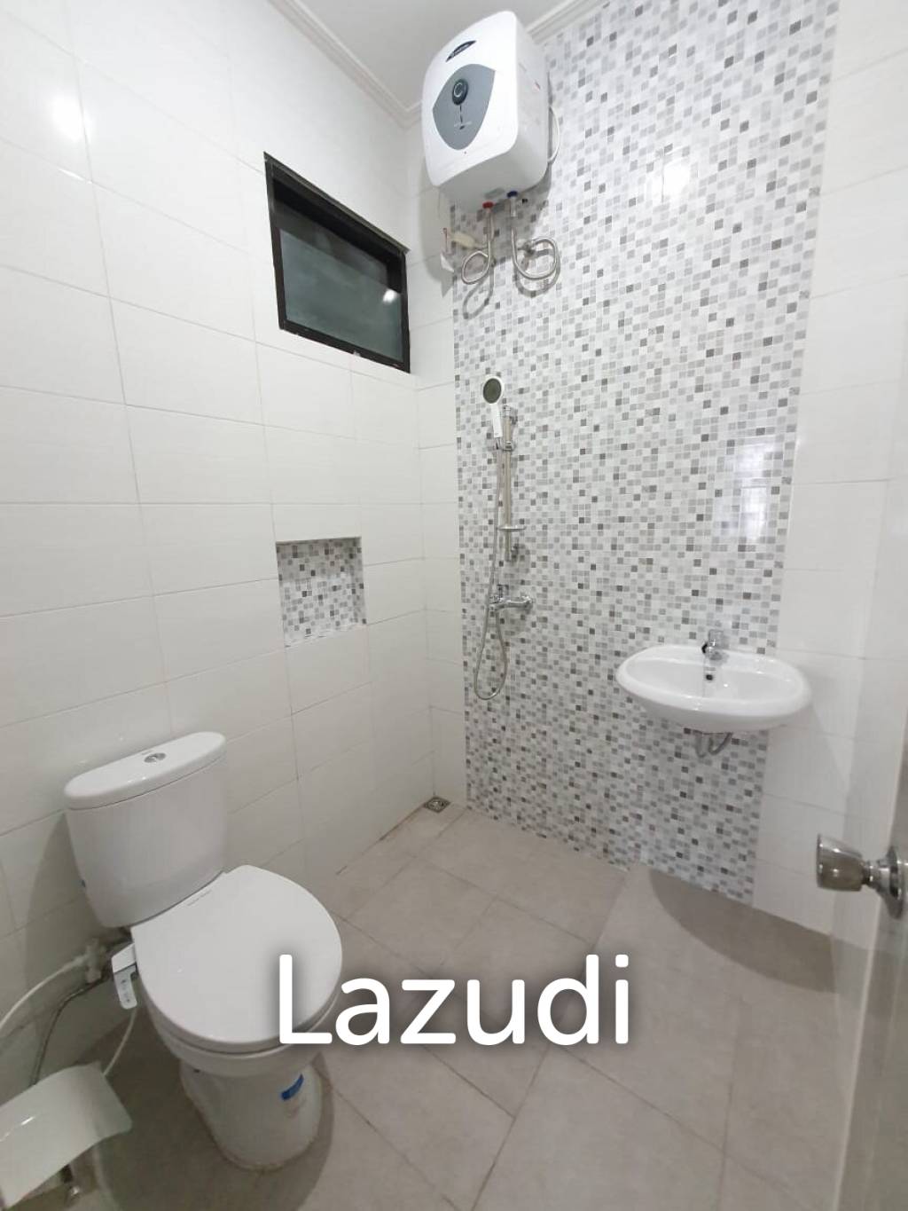 Kost Dekat Paragon City Mall Semarang, DP Mall Semarang, Tugu Muda Semarang, Stasiun Poncol Semarang