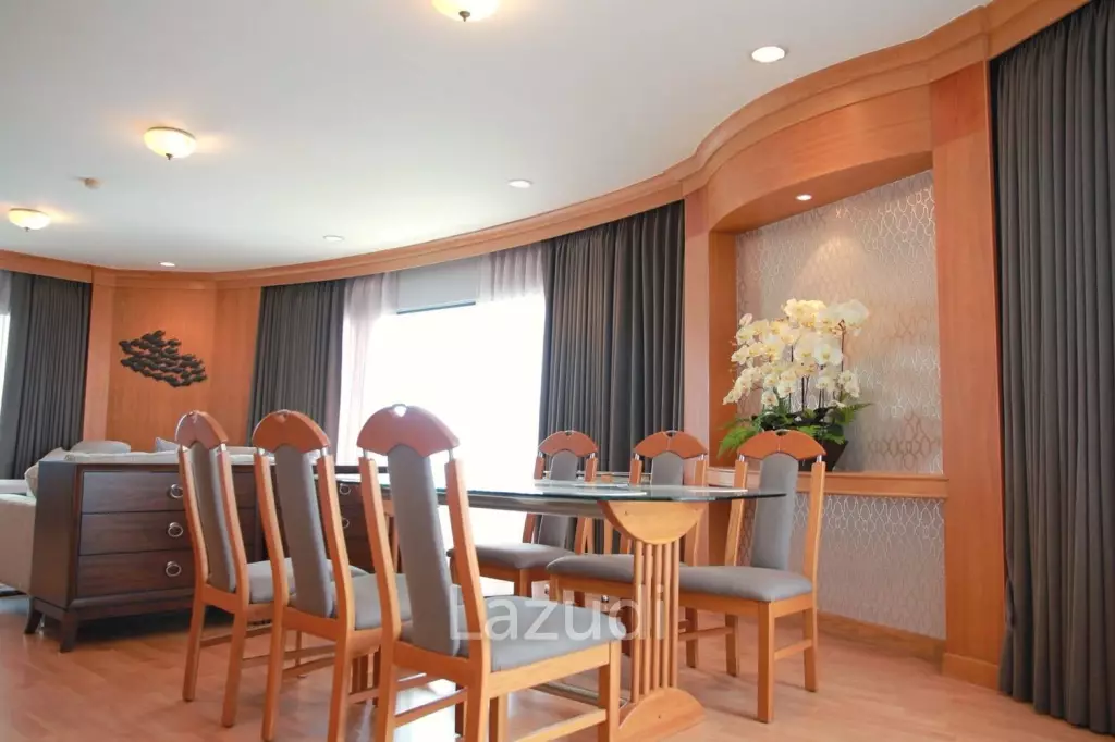3 brs beachfront condo for rent
