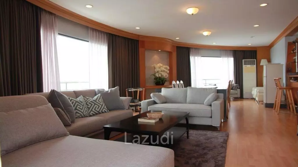 3 brs beachfront condo for rent