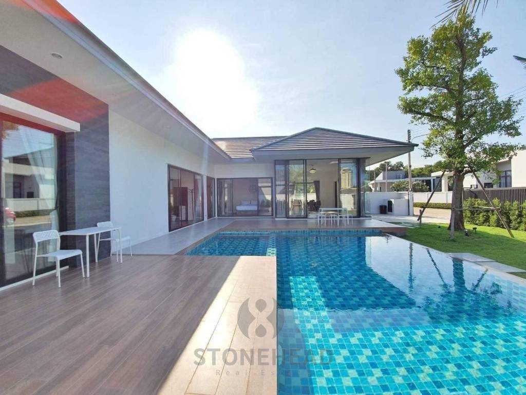 We By Sirin: Modern 4 Bedroom Pool Villa