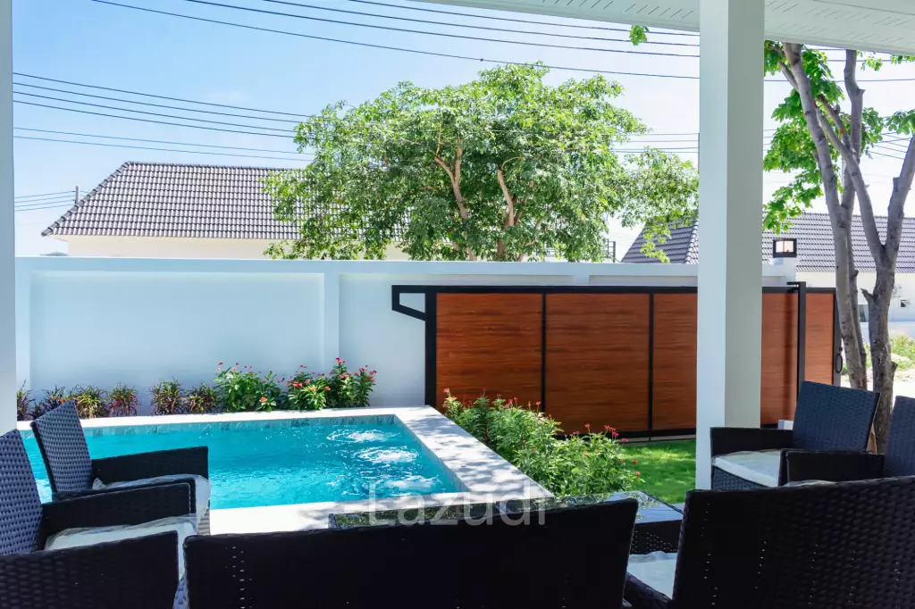 3 Bed 2 Bath 220.75 SQ.M. Pavilion Ville