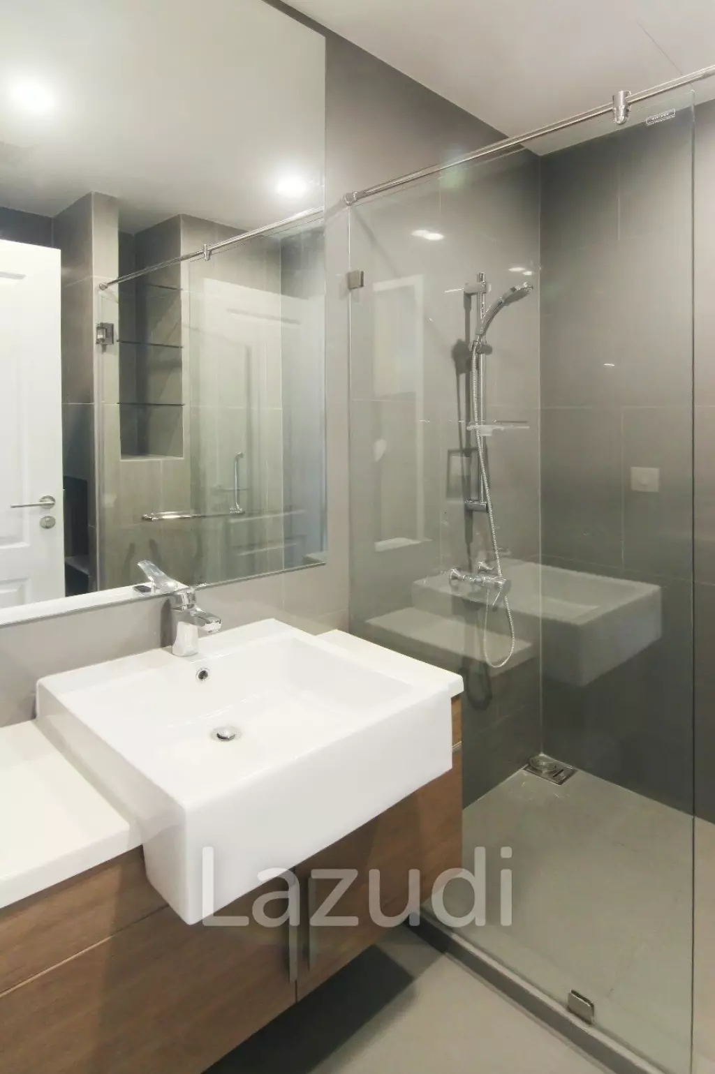 1 Bed 1 Bath 34 SQ.M Noble Revo Silom
