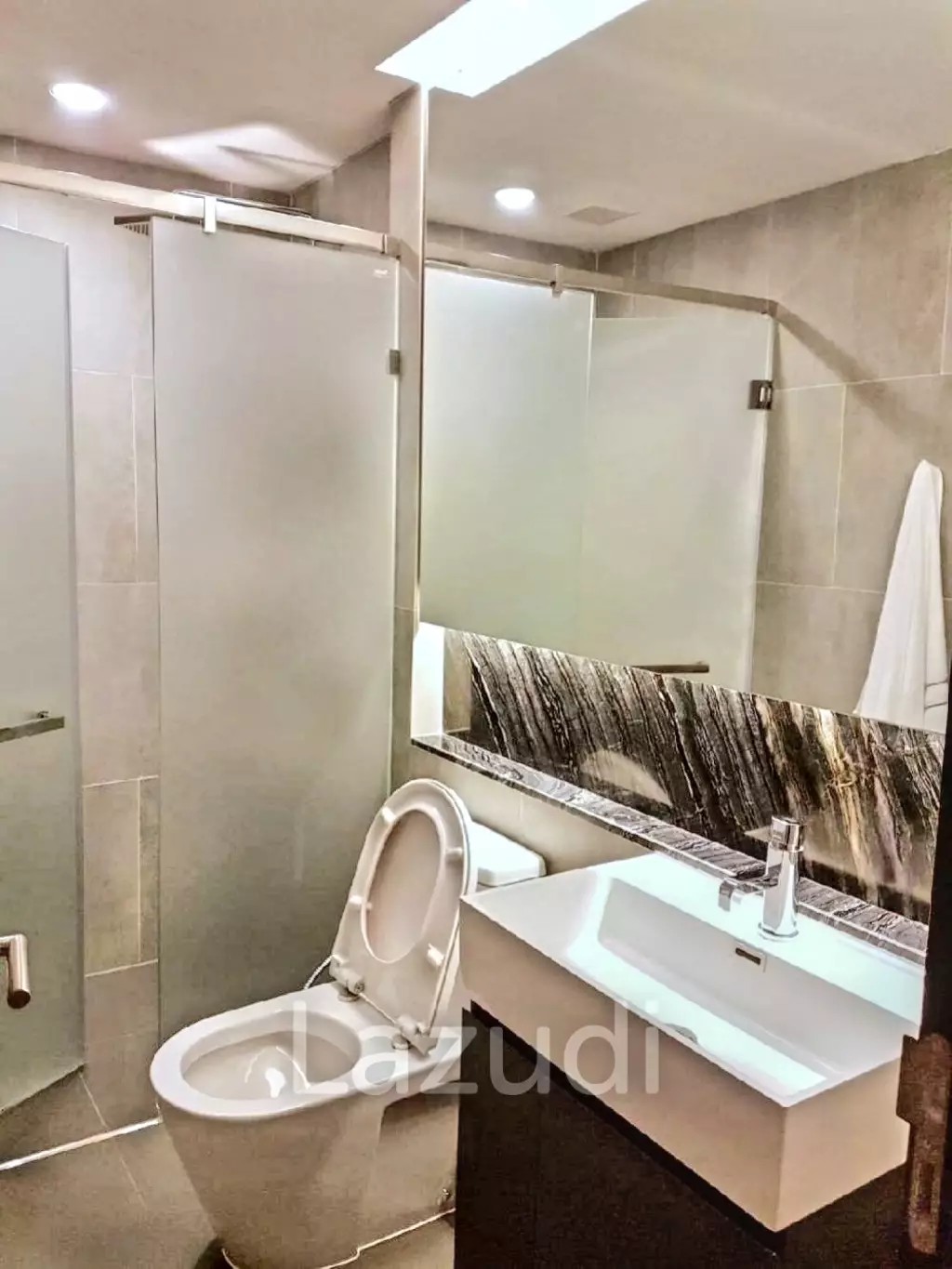 1 Bed 1 Bath 31 SQ.M  The Lumpini 24